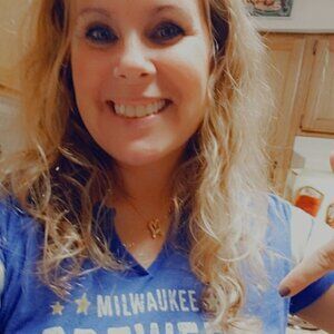 Meet your Posher, Michele